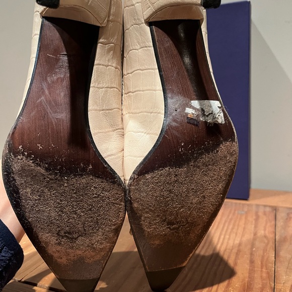 Stuart Weitzman pump - Picture 7 of 9